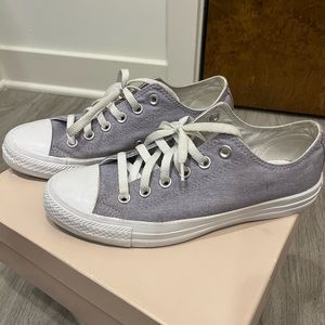 Converse low top